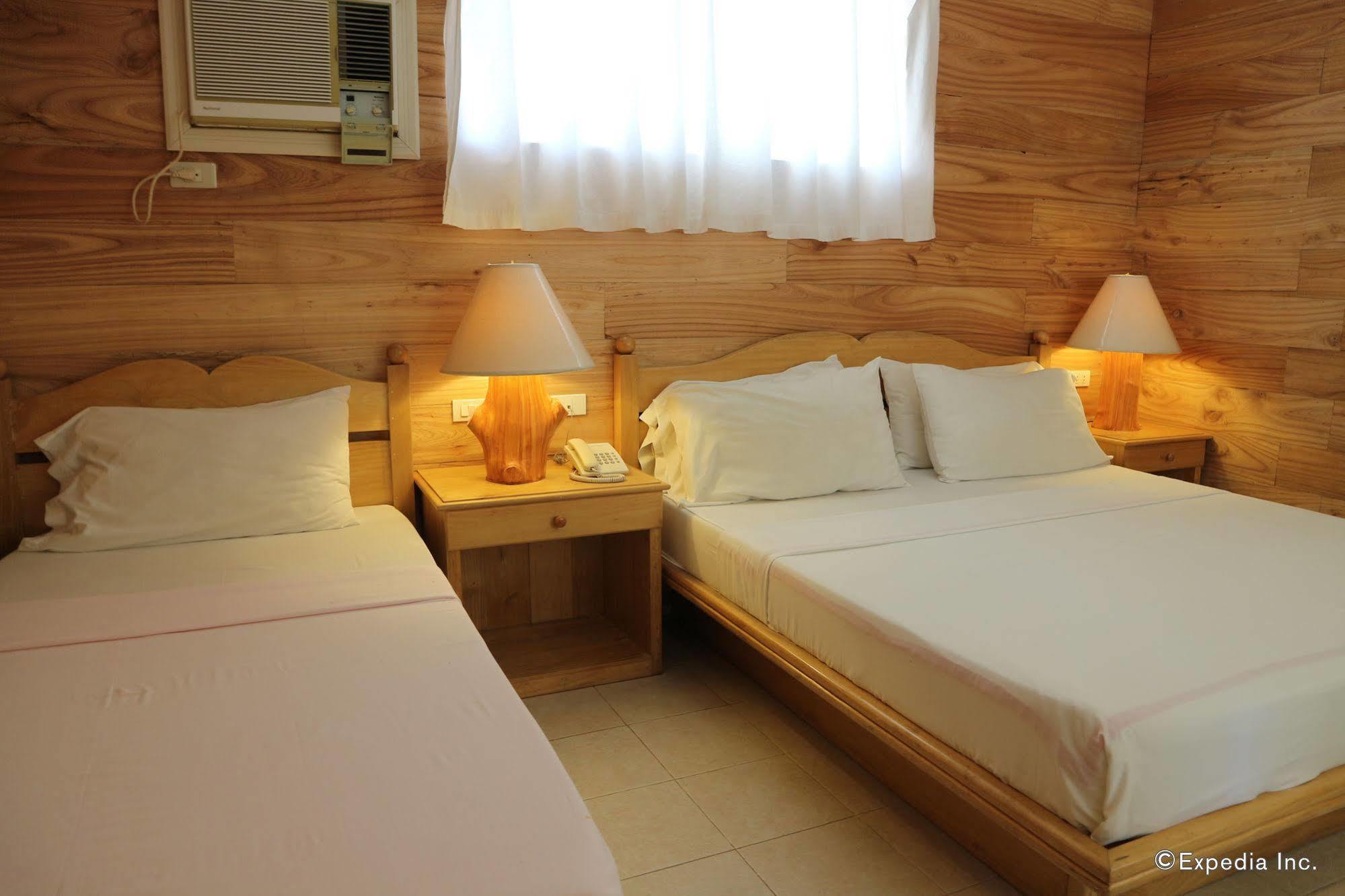 Antulang Beach Resort Siaton Esterno foto